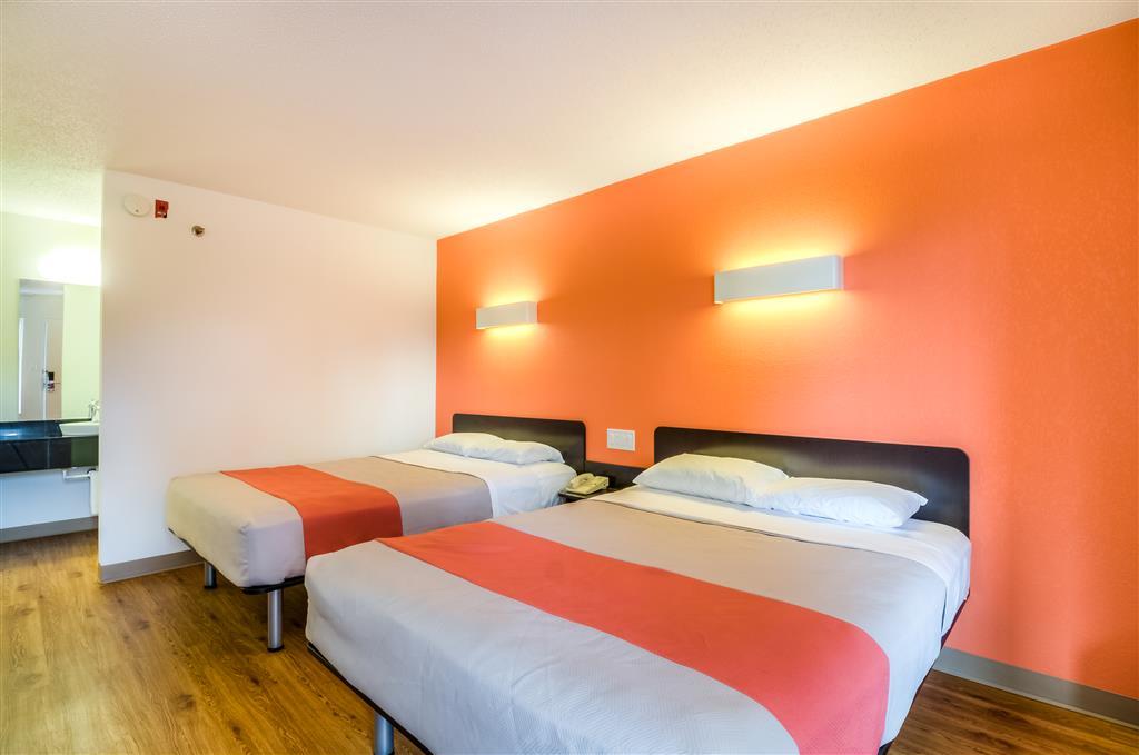Motel 6 Normal Quarto foto